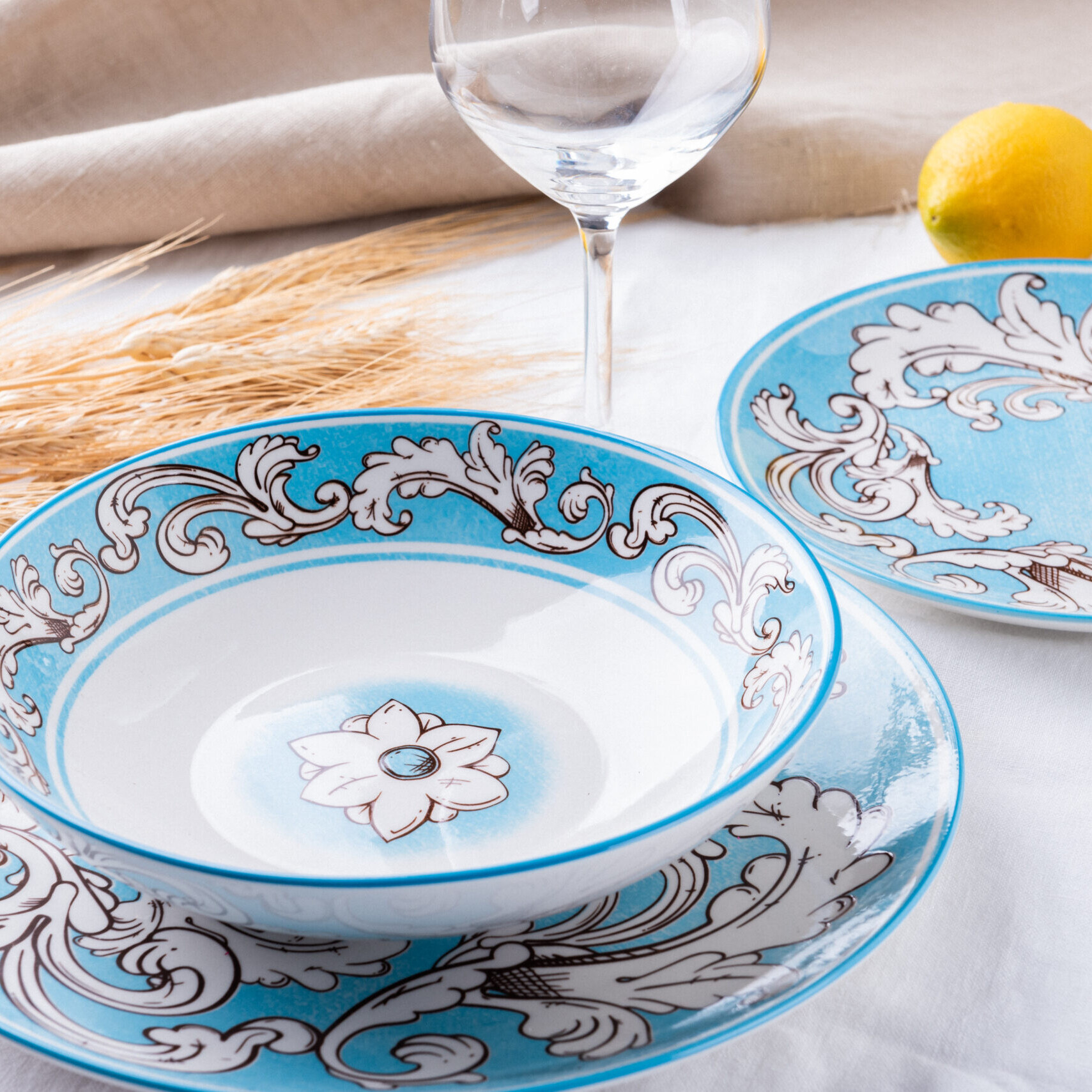 Piatto Decoro Acanthus Azzurro In Porcellana